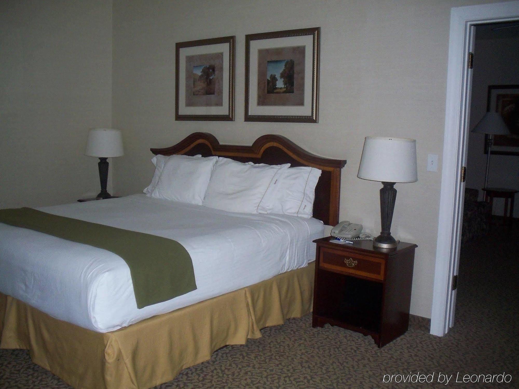 Hotel Express And By Ihg