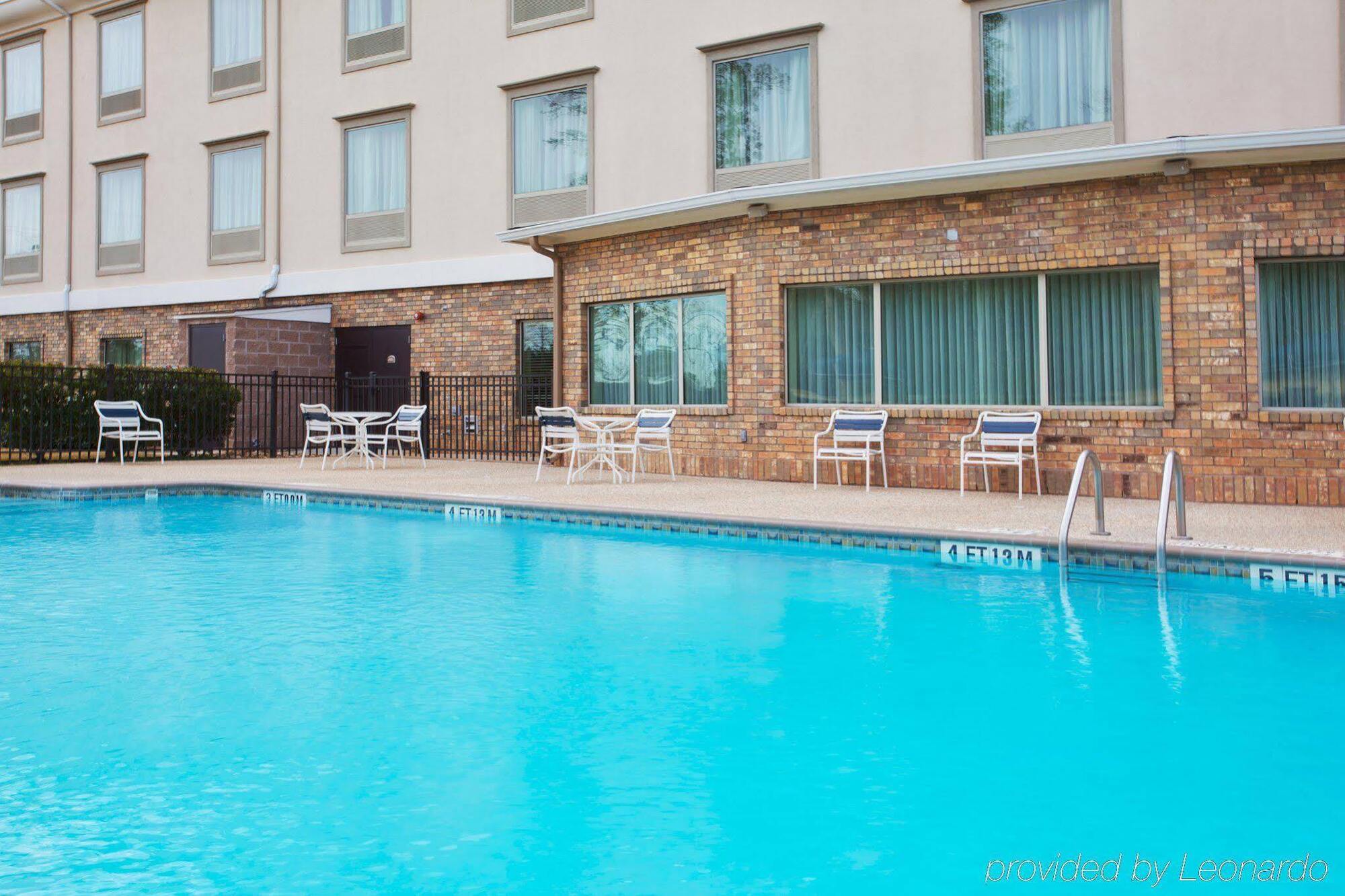 Express And By Ihg 2* Conroe