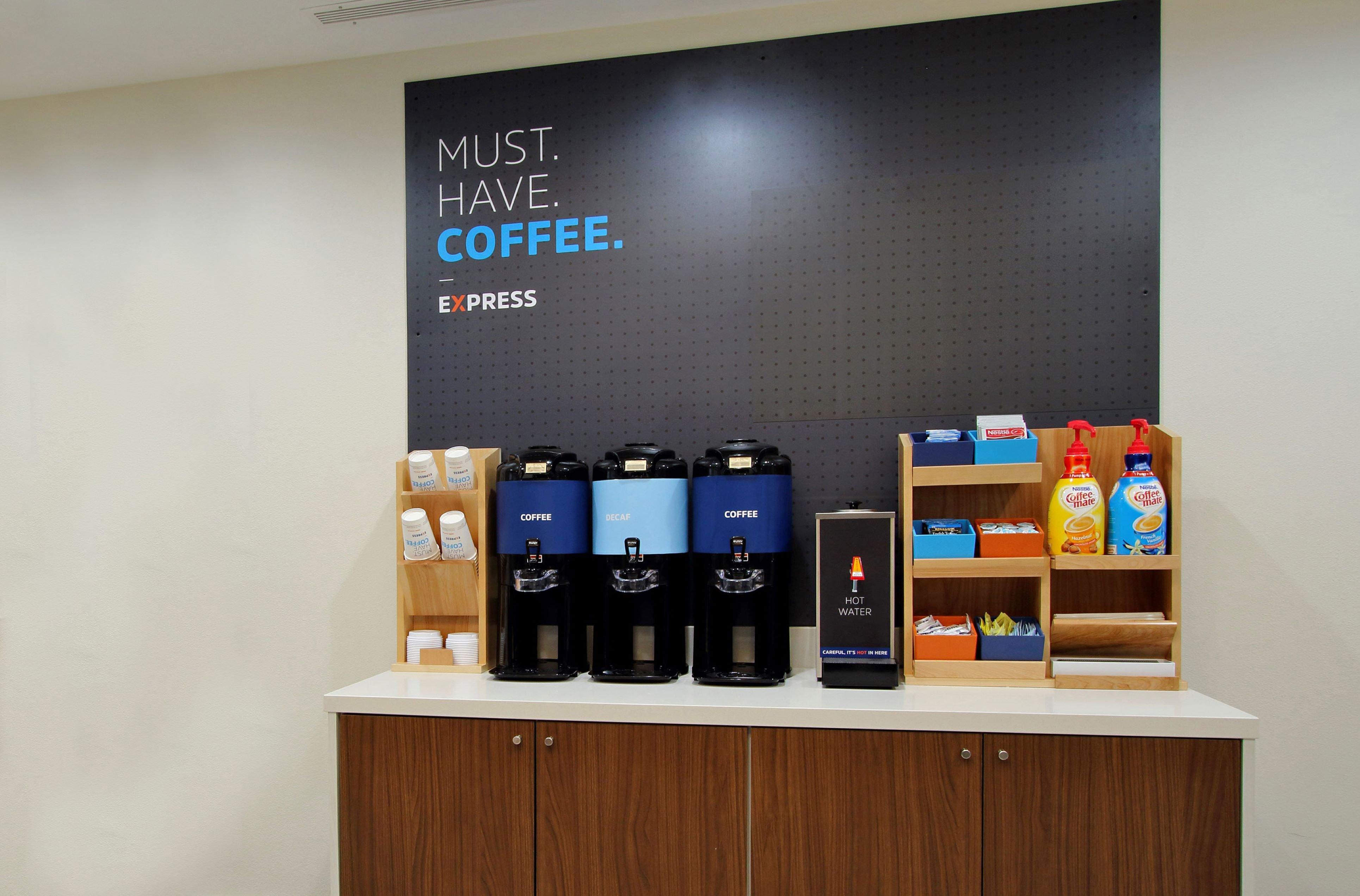 Express And By Ihg 2*