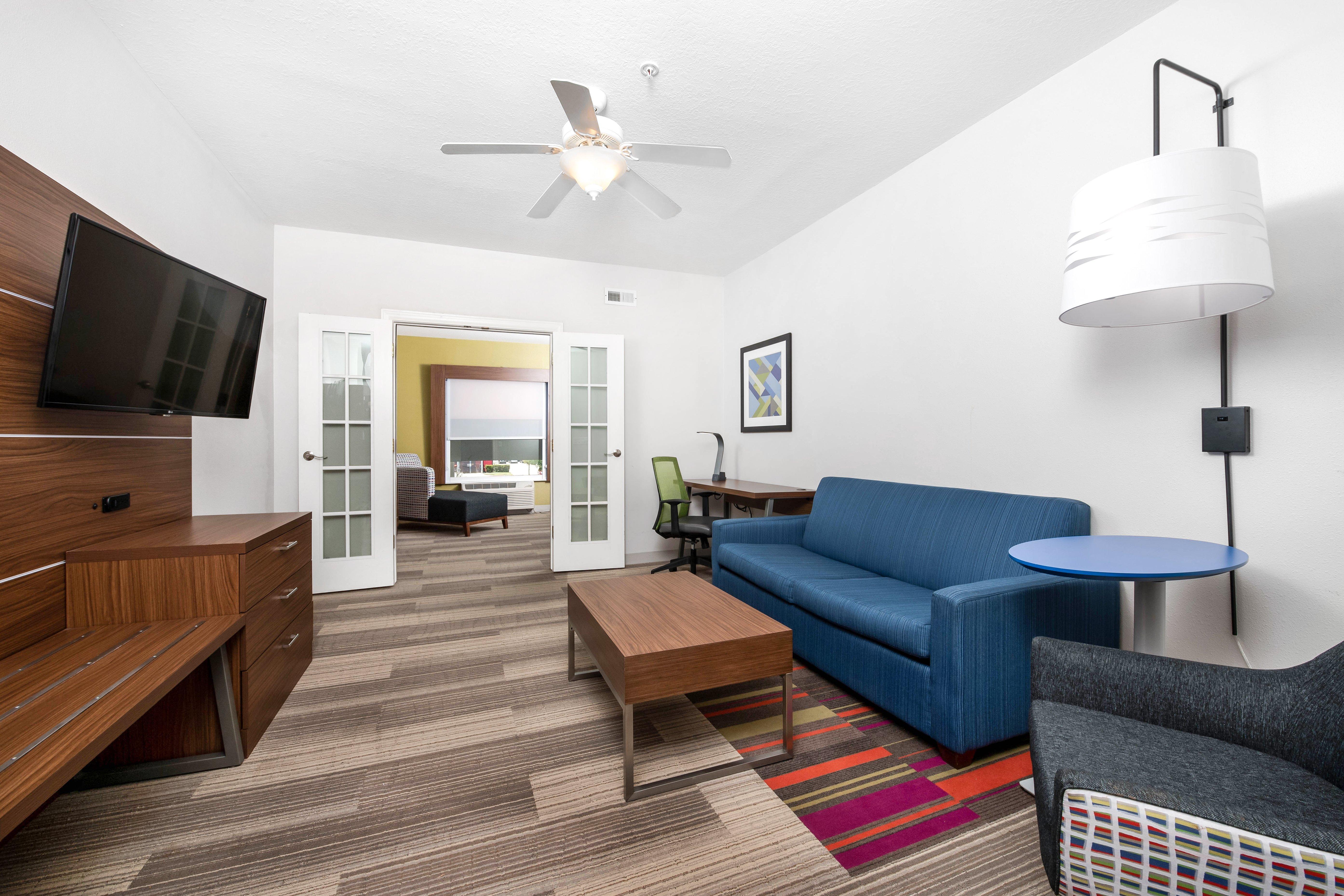 Express And By Ihg 2* Conroe